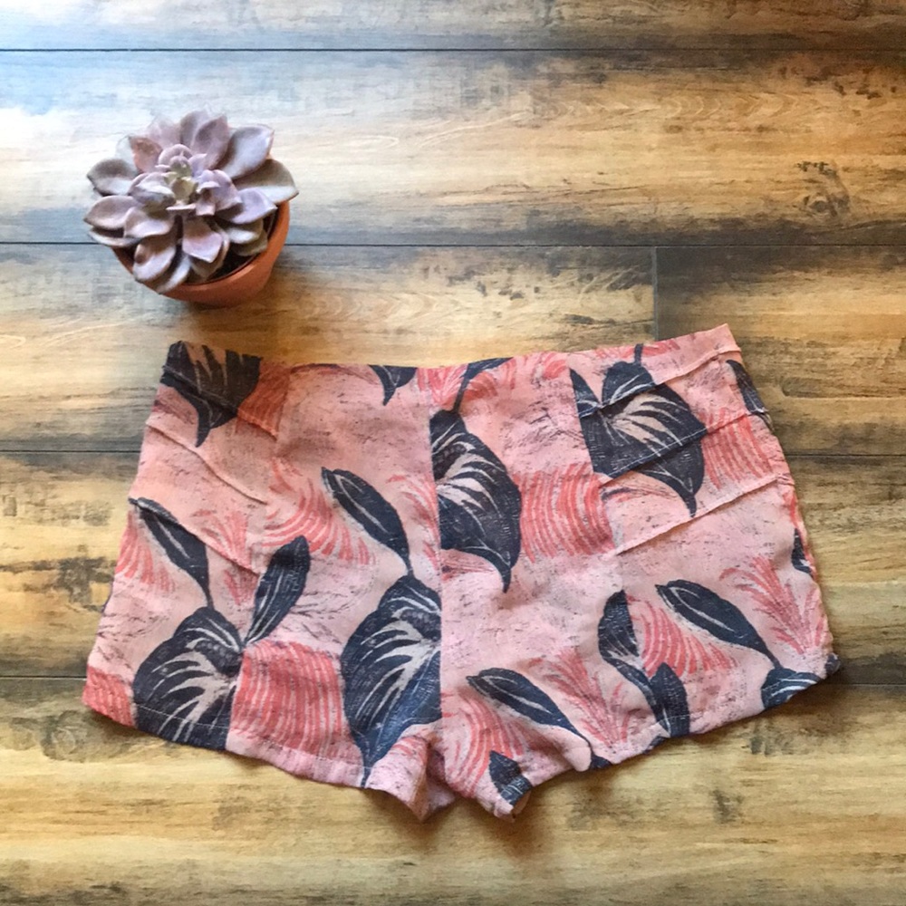 Kimchi Blue Shorts Size Small